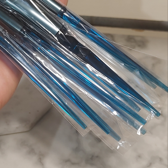 Teal Blue Makeup Brush Set - Picture 5 of 5